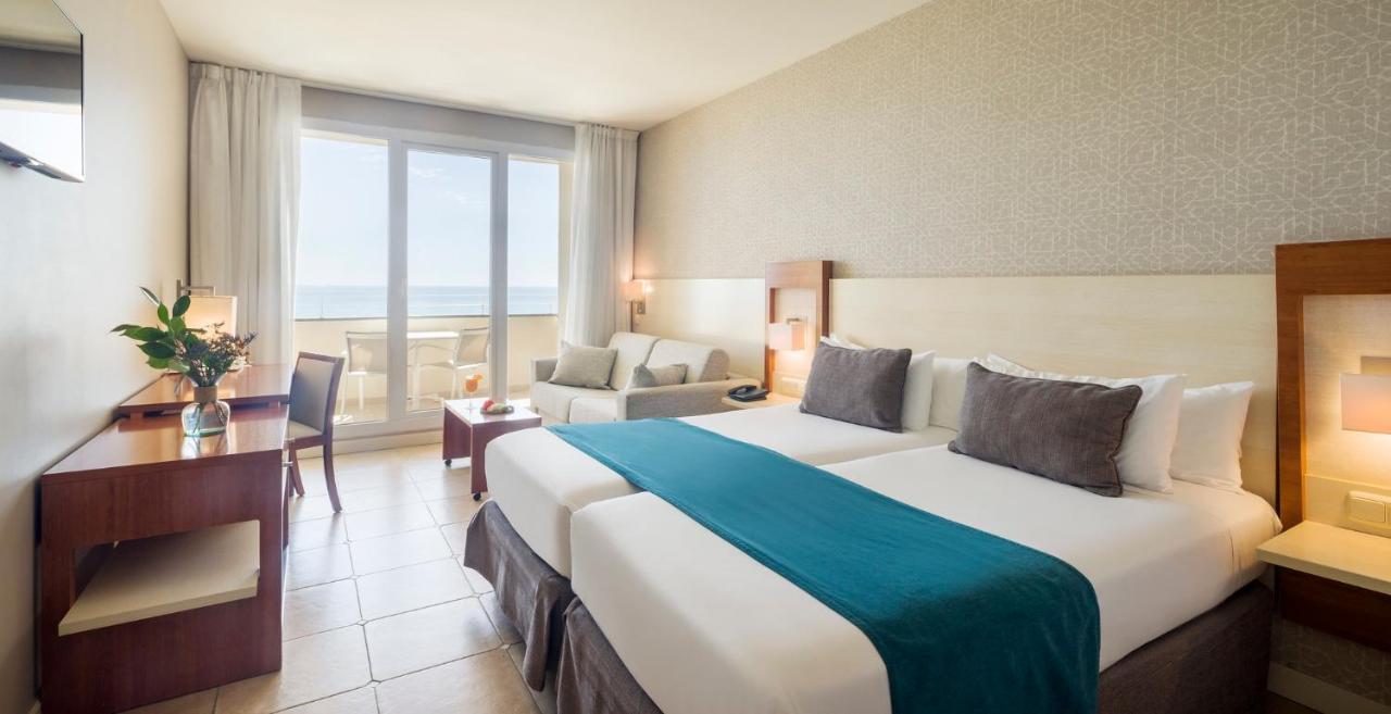 Chambre Triple - Vue sur Mer (2 Adultes + 2 Enfants)