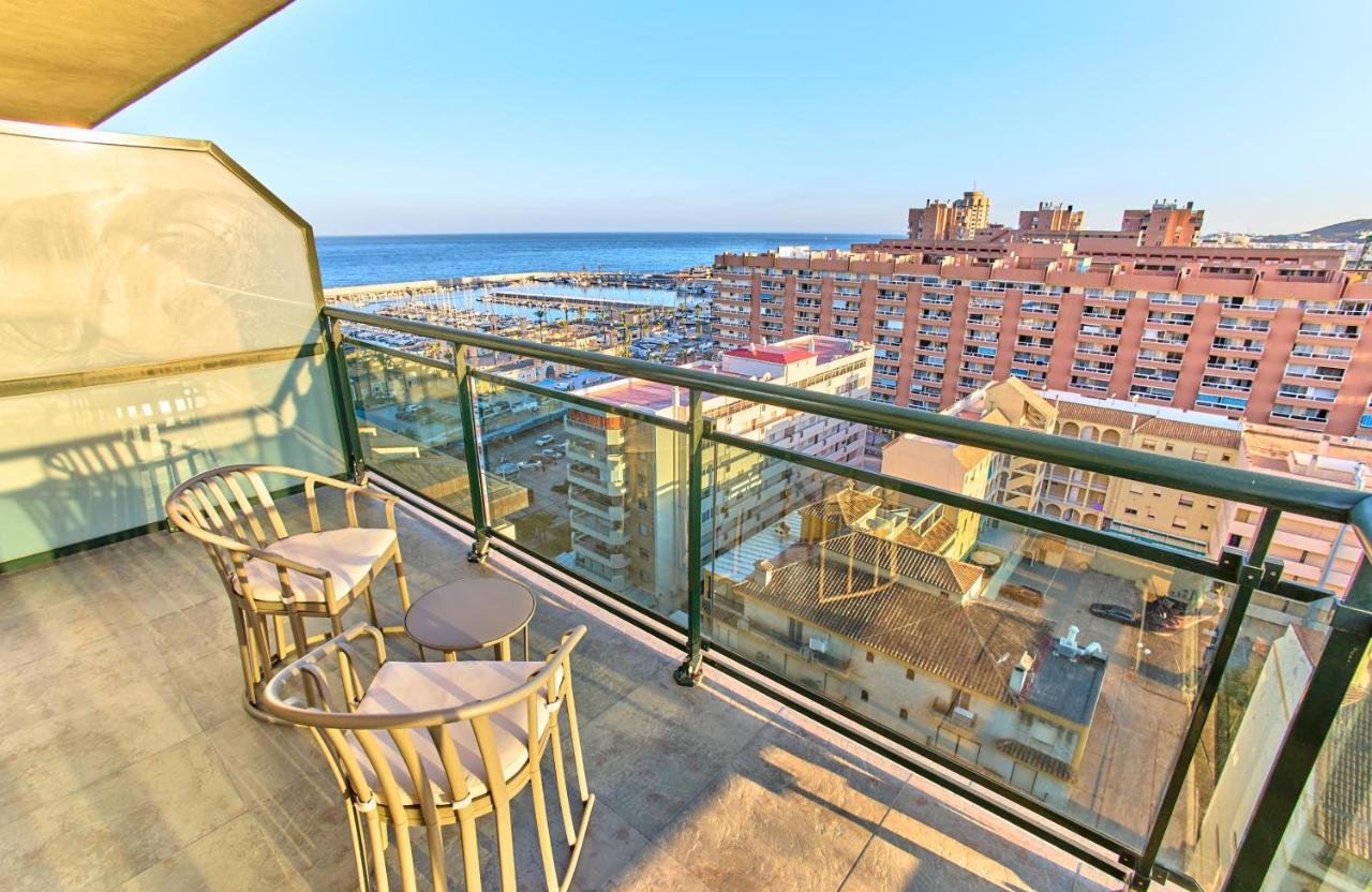 Chambre Triple Supérieure - Vue Latérale sur Mer